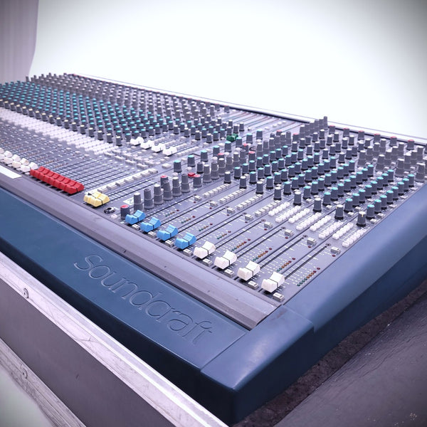 Soundcraft K3 Analogue Mixer with CPS 275 PSU | 32-Channel