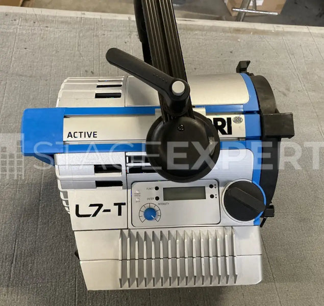 ARRI L7‑T LED Fresnel – 24 Fixtures with Barndoors & Clamps