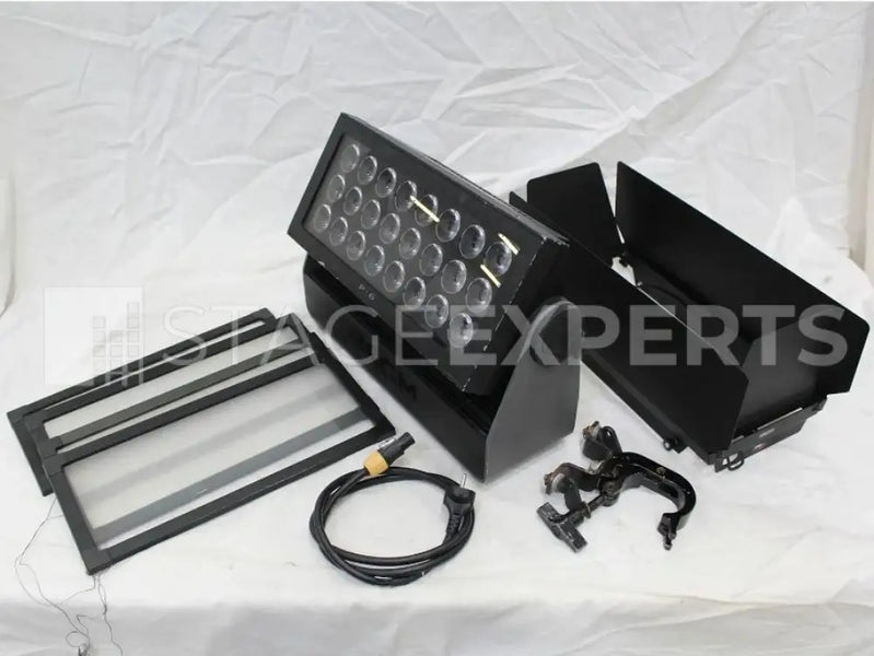 SGM P-6 Washlight 4-Unit Set with Case & Accessories Bundle