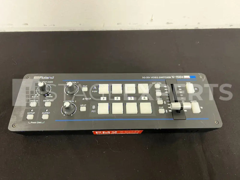 Roland V‑1SDI 3G‑SDI Video Switcher | Compact Live Mixer