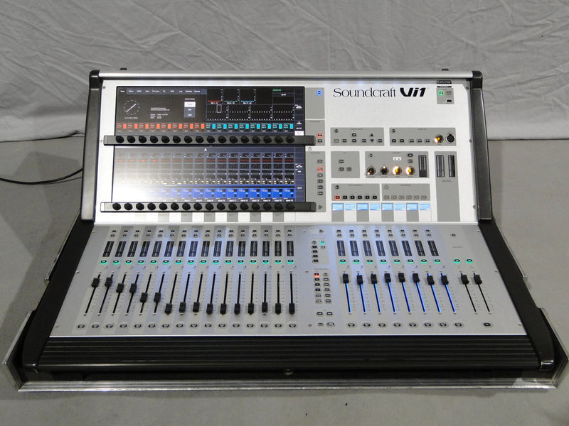 Soundcraft Vi 1 Mischpult mit Case und Compact Stagebox CSB32, MADI