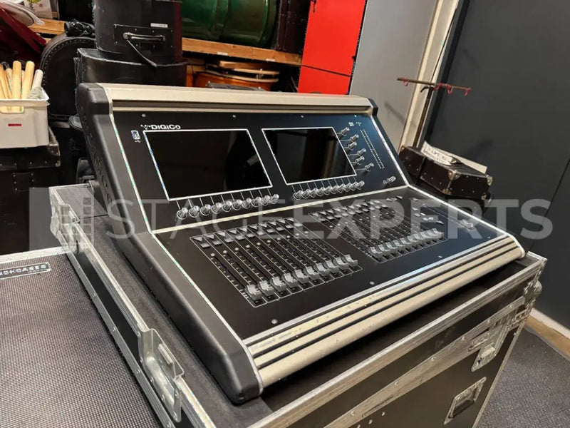 DiGiCo S21 Console with DMI Waves & MADI BNC, Flightcase