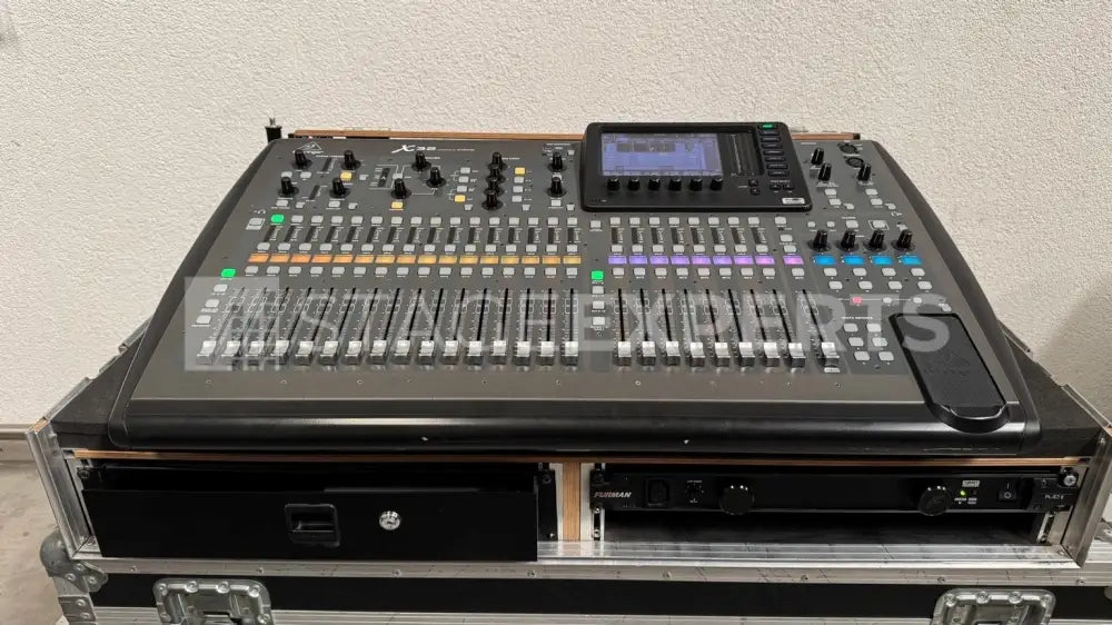 Behringer X32 Digital Mixer with Dockhouse Flight Case