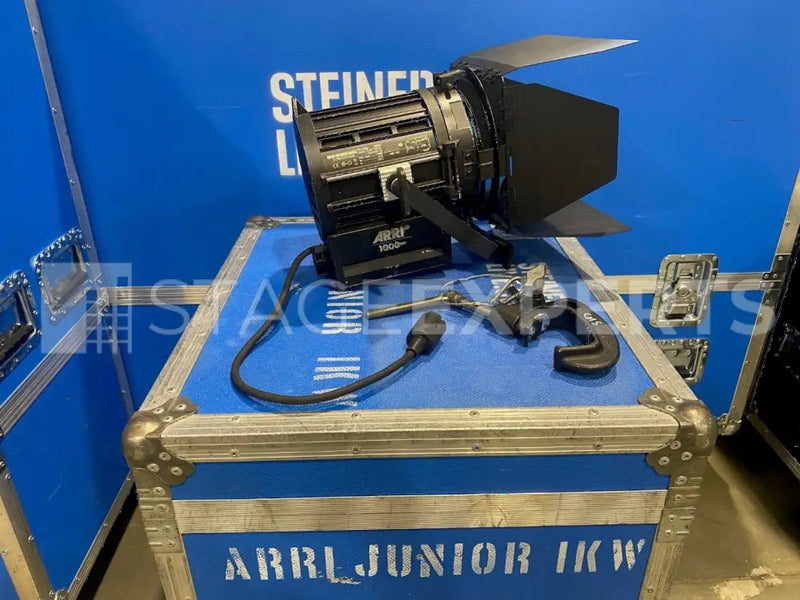 ARRI Junior 1000+ 1 kW Fresnel 4-Light Set with Case