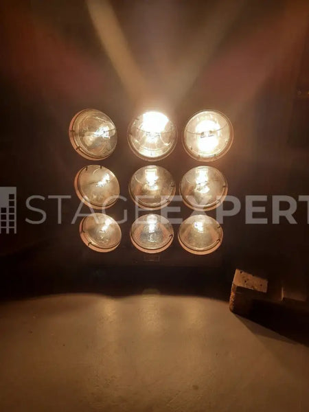 Mole Richardson MaxiBrut 9 kW – Film/Stage Flood Light