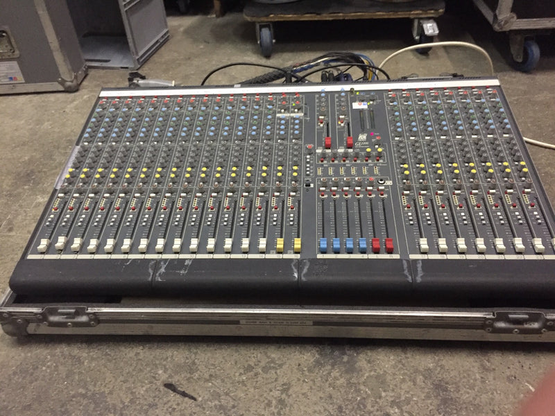 Allen & Heath GL2200-424 Analogue Mixing Desk with Case