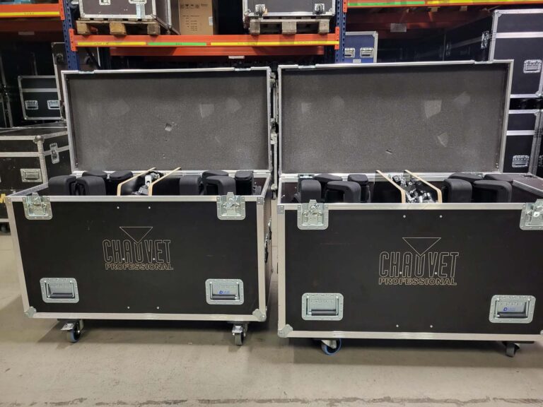 Chauvet Rogue R1 FX-B – 16 Fixtures with Flight Cases Package