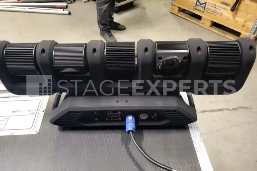 Chauvet Rogue R1 FX-B – 16 Fixtures with Flight Cases Package