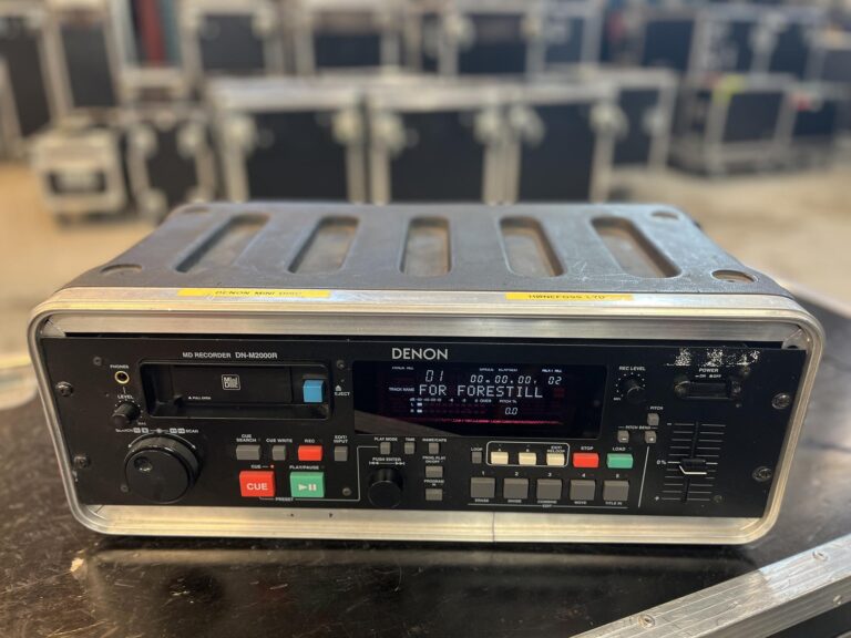 Denon MiniDisc Player with Hot Play Buttons | Pro Playback