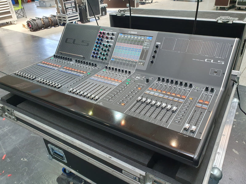 Yamaha CL5 Digital Mixing Console, with Amptown Lid Case
