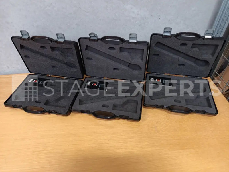 Shure UR4D R9 System with 3x UR1 Bodypacks | UHF-R