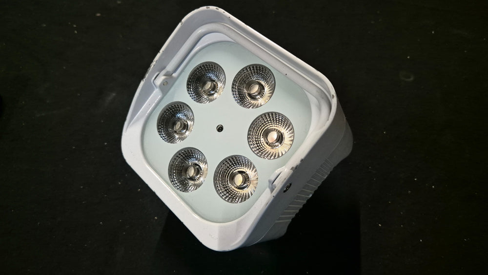 BeamZ BBP96SW 8x Battery Uplights with Charging Flight Case