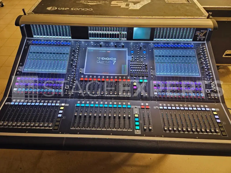 DiGiCo Quantum Q7 Digital Mixing Console | Stage Experts