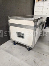 Load image into Gallery viewer, Robe Halo RGB Package – 24pcs with Flight Case &amp; Cables

