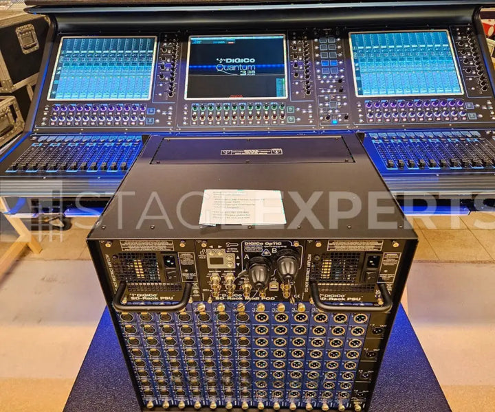 DiGiCo Quantum 338 Digital Mixing Console + Road Case