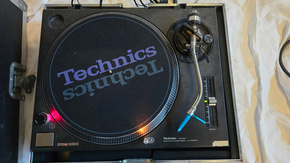 Technics SL-1210 MK2 Pair with Flight Case, Mats & Styli