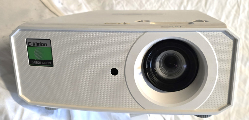 Digital Projection E‑Vision Laser 5000 – WUXGA, 5000 lm