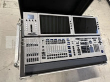 Load image into Gallery viewer, Martin M6 Lighting Console with Flight Case – Pro Control
