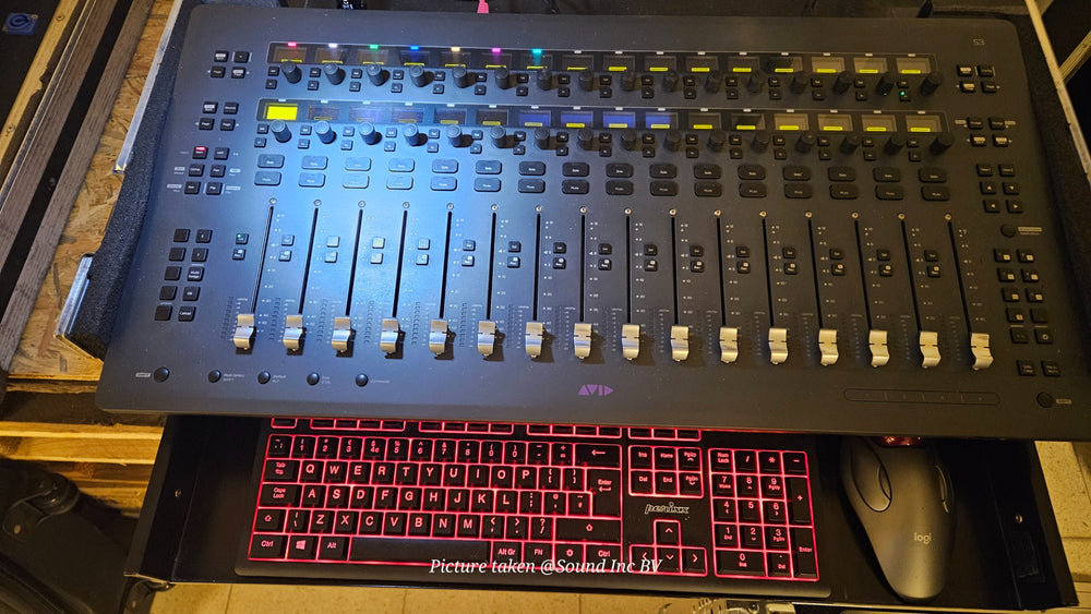 Avid S3Lx Digital Mixing System with E3 & Stage 16 I/O