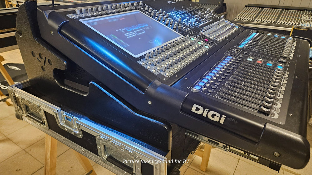 DiGiCo SD10-24 Digital Mixing Console Surface with Road Case