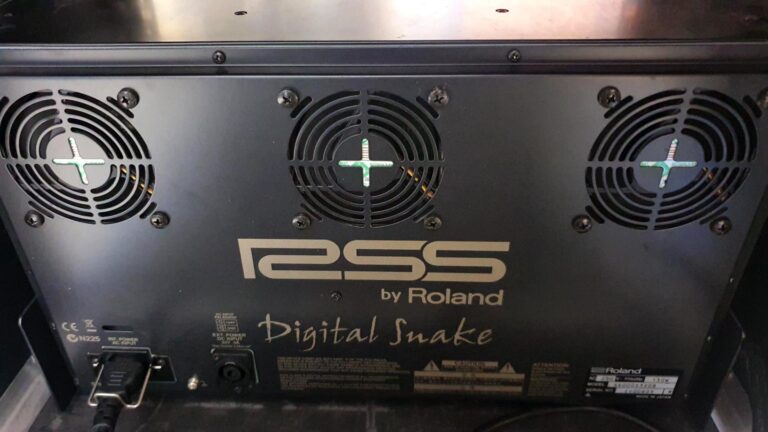 Roland Digital Snake Cat5 Stagebox System with Backup Link