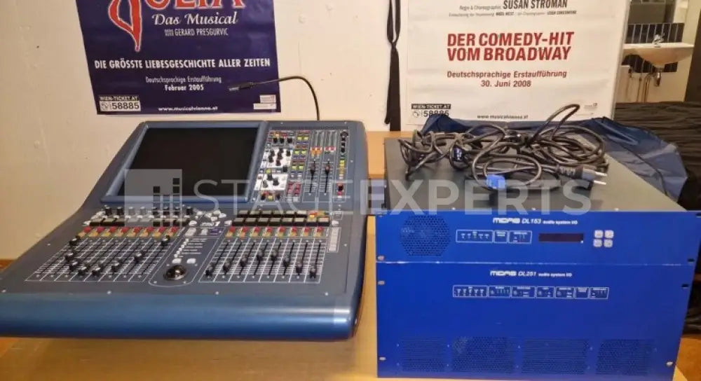 Midas PRO1 System with DL251 & DL153 Stageboxes Package