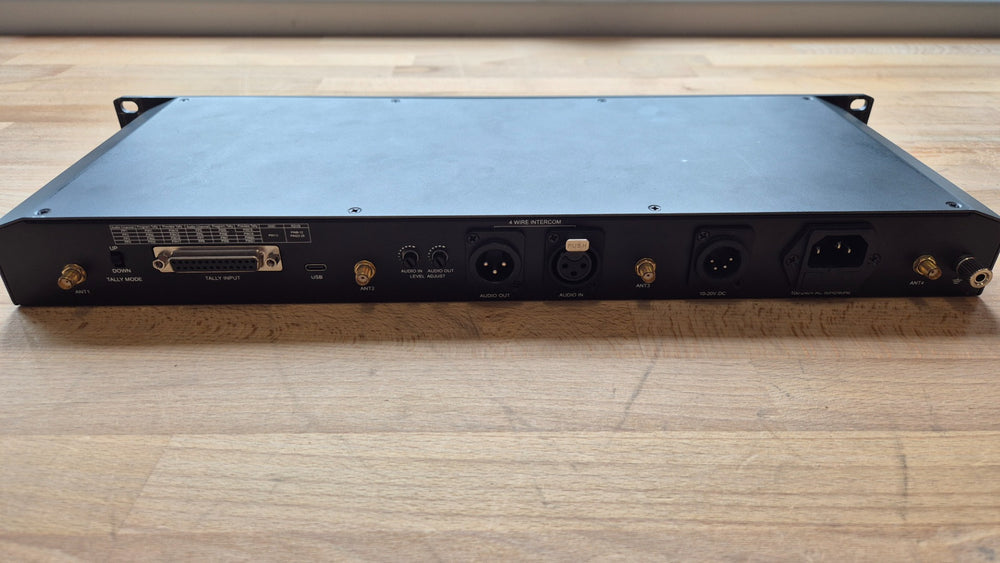 Hollyland Syscom 1000 T Full-Duplex Intercom System Bundle