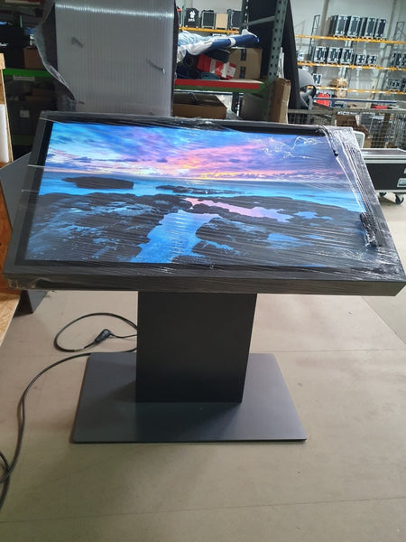 LUMINUM 55" Multi-touch Display with Stand, Wi‑Fi, 4K, Remote