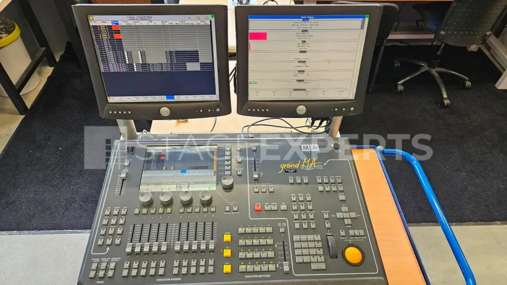 MA Lighting grandMA1 Light console with case and screens