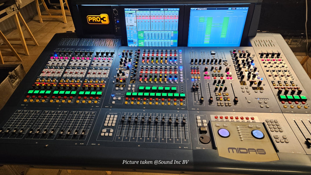 Midas PRO3 Digital Mixing Console with DL371 DSP Engine