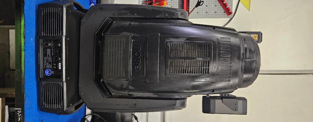 Robe Robin BMFL FollowSpot with Flight Case | Stage Experts