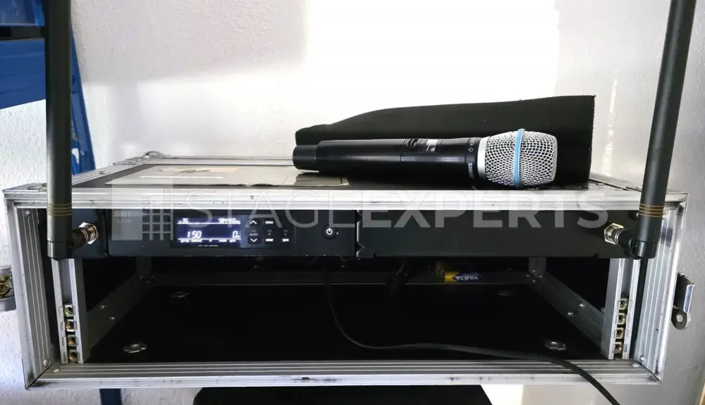 Shure QLXD4 with Beta 87A – Wireless System + Flight Case