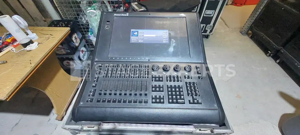 High End Systems Road Hog 4 Lighting Console with Case & Cover