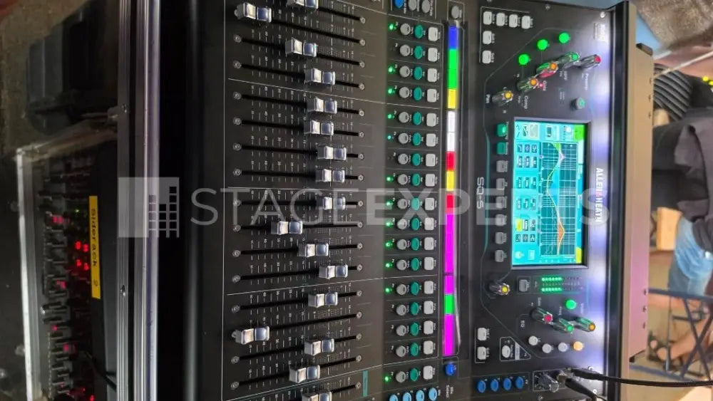 Allen & Heath SQ-5 digital mixer with Dynamic Trio