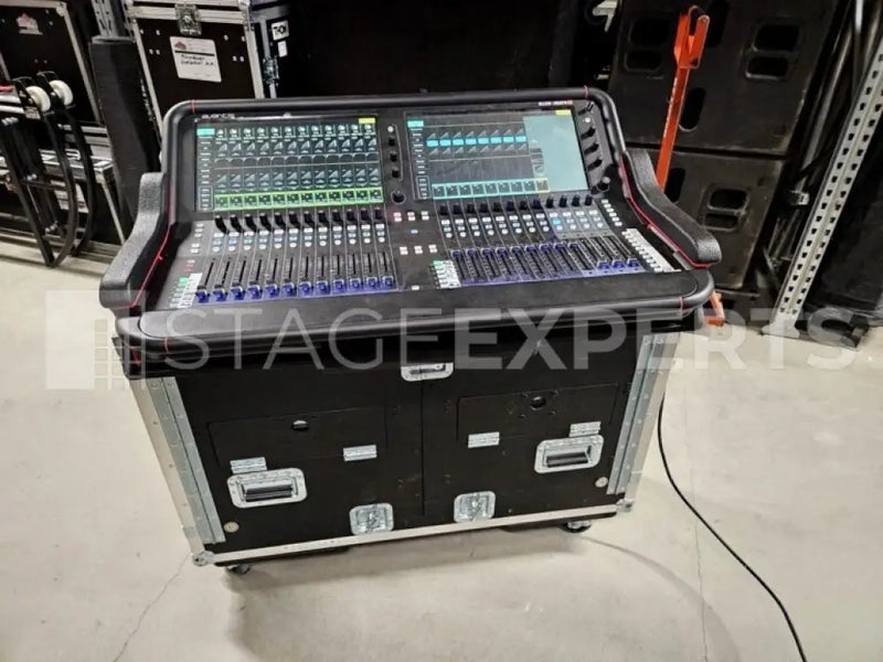 Allen & Heath Avantis Ultra 2.0 Mixer + Flipcase Bundle