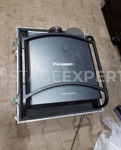 Panasonic PT-DZ110X + ET-D75LE2 Projector Set, 10,600 lm