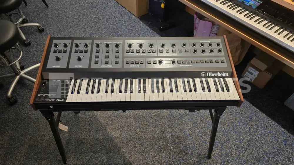 Oberheim OB-X8 Analogue Polyphonic Synthesizer | Stage Experts