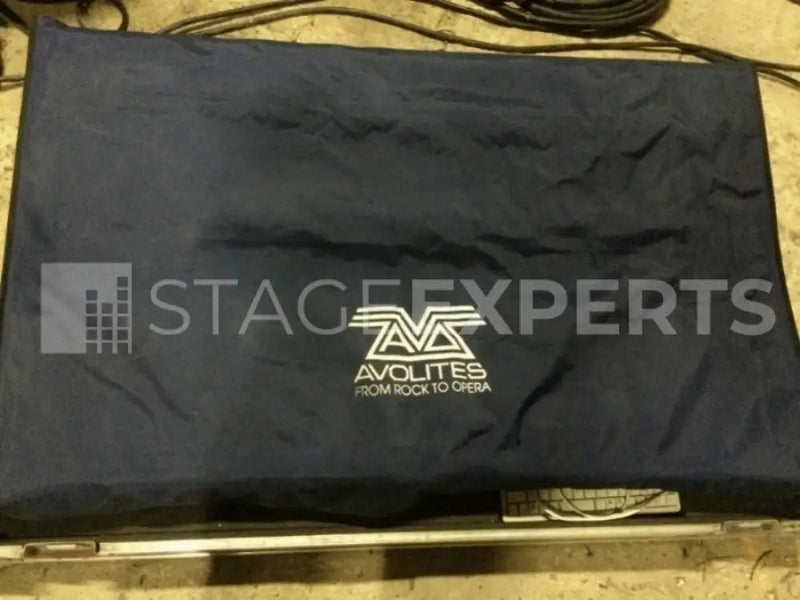Avolites Sapphire 2000 Lighting Console – Used | Stage Experts