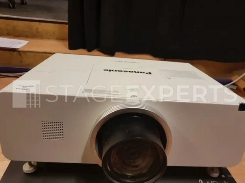 Panasonic PT-EX500EIJ Installation Projector, 5200 lm XGA