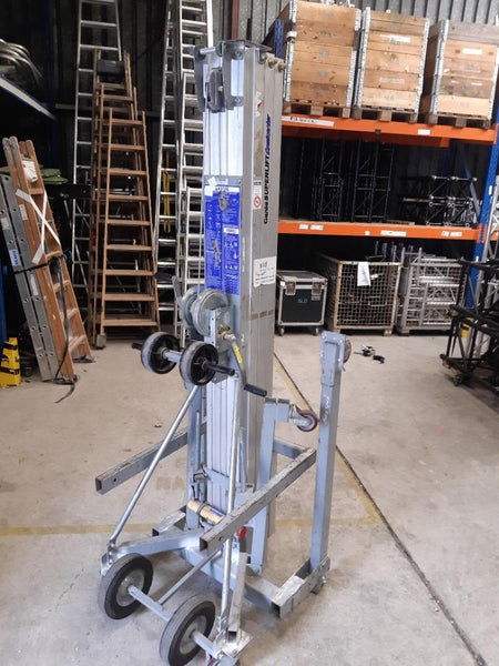 Genie Superlift SLC-18 Material Lift – 5.64 m, 295 kg