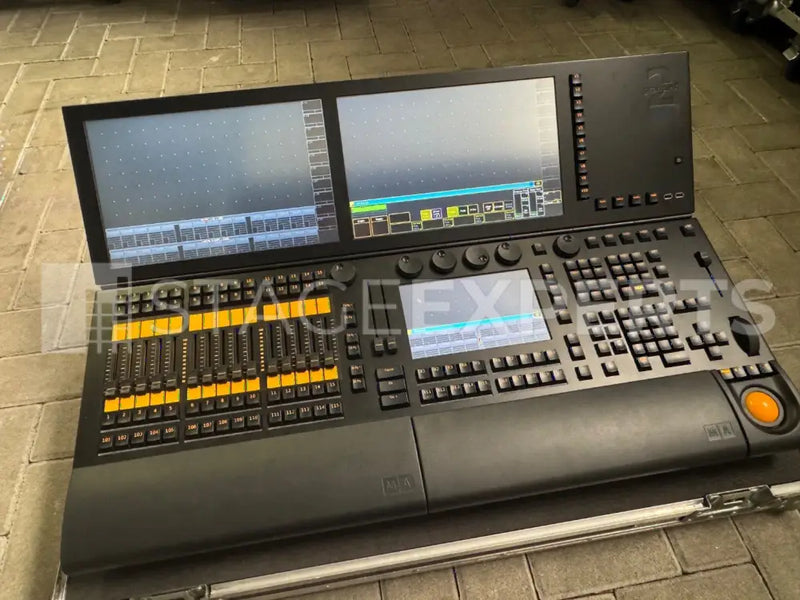 MA Lighting grandMA2 Light Console with Amptown Flightcase