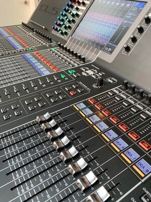 Yamaha CL5 Digital Mixing Console + Flightcase | Dante