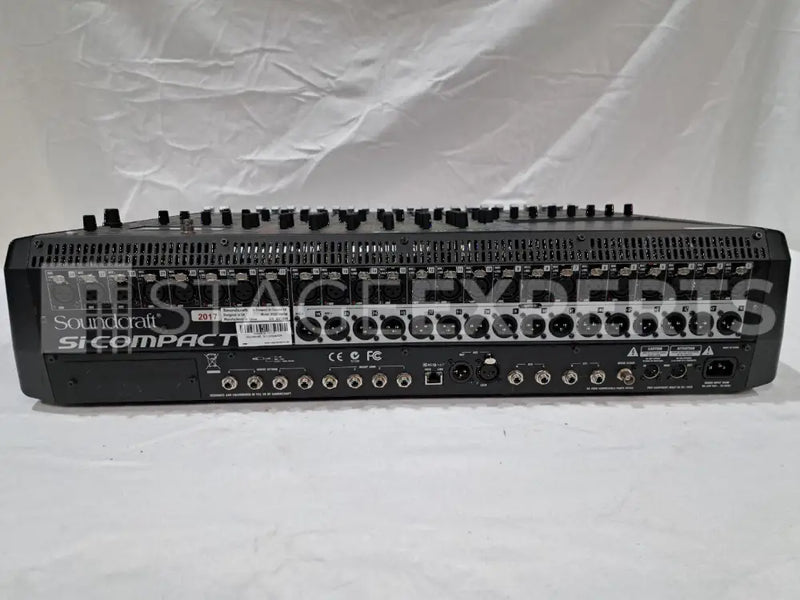 Soundcraft Si Compact 24 Digital Mixing Console, 24-fader