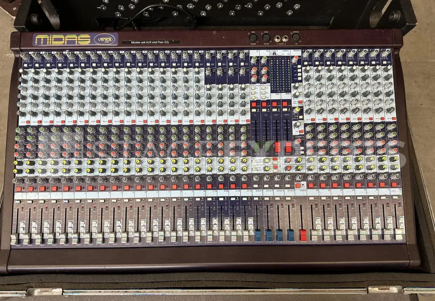 Midas Venice 320 Analogue Mixing Desk with Flight Case