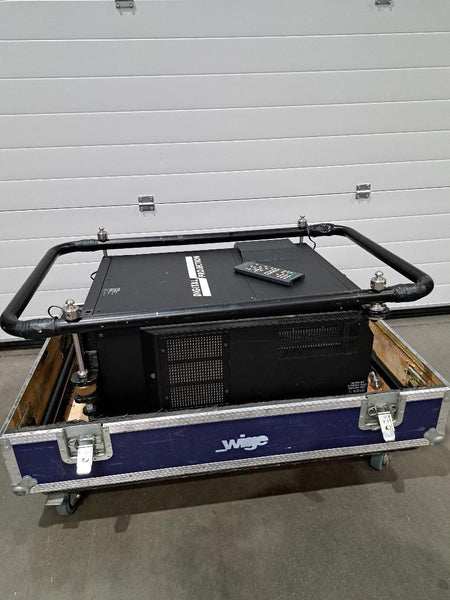 Digital Projection Highlight 12000+DSX DLP Projector for Events