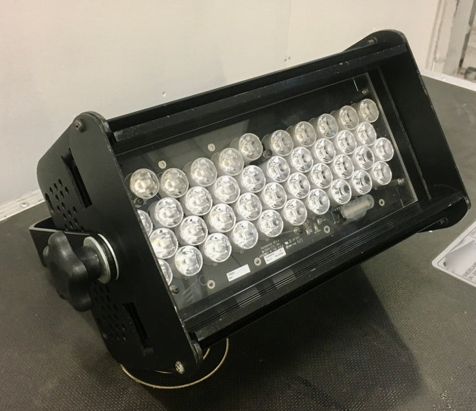 ETC Selador VIVID R – 6x LED Batten Wash Light Bundle Pack