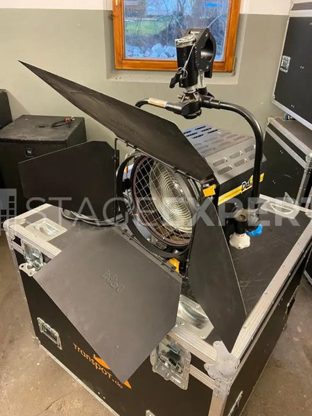DeSisti Leonardo 321 2kW Fresnel – Set of 4 with Case