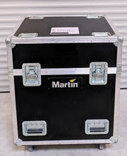 Load image into Gallery viewer, Martin MAC Quantum Wash – LED Moving Wash Lighting Fixture
