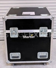 Load image into Gallery viewer, Martin MAC Quantum Wash – LED Moving Wash Lighting Fixture
