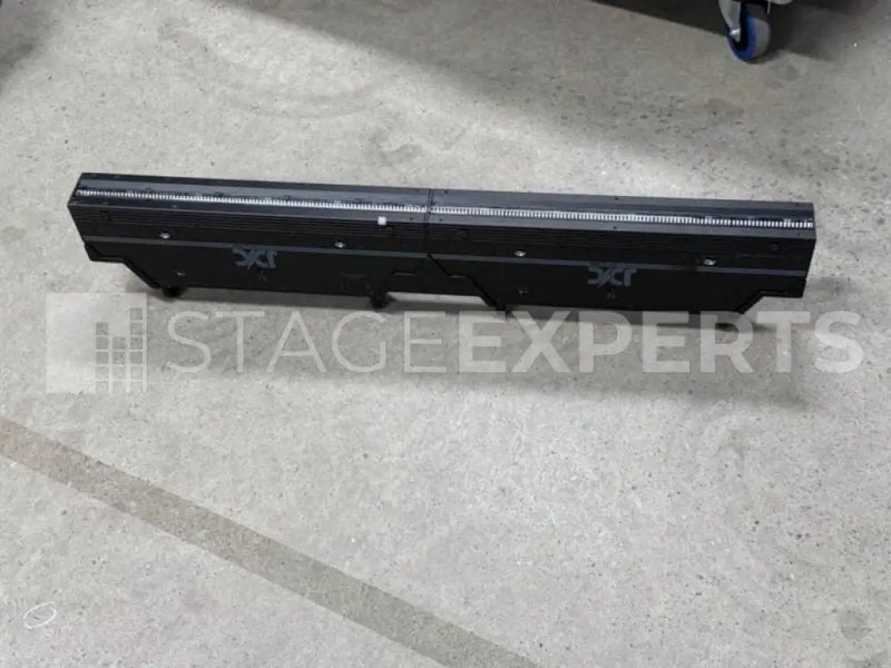 GLP JDC Line 1000 – 4x LED Battens with Flight Case Touring Pack